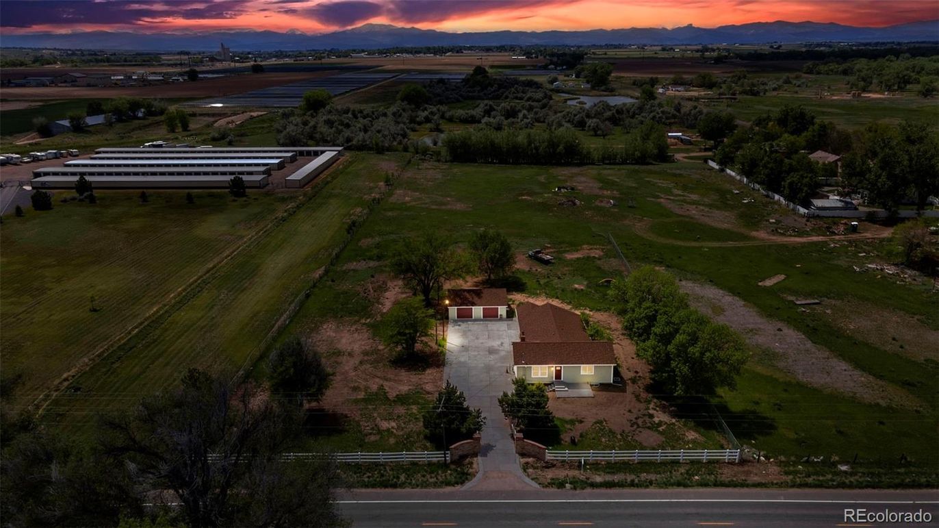 Exterior, Drone