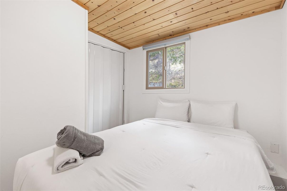 Bedroom, Interior, Wooden Ceilings
