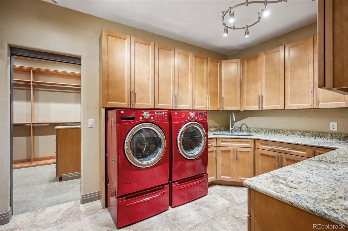 Interior, Washer