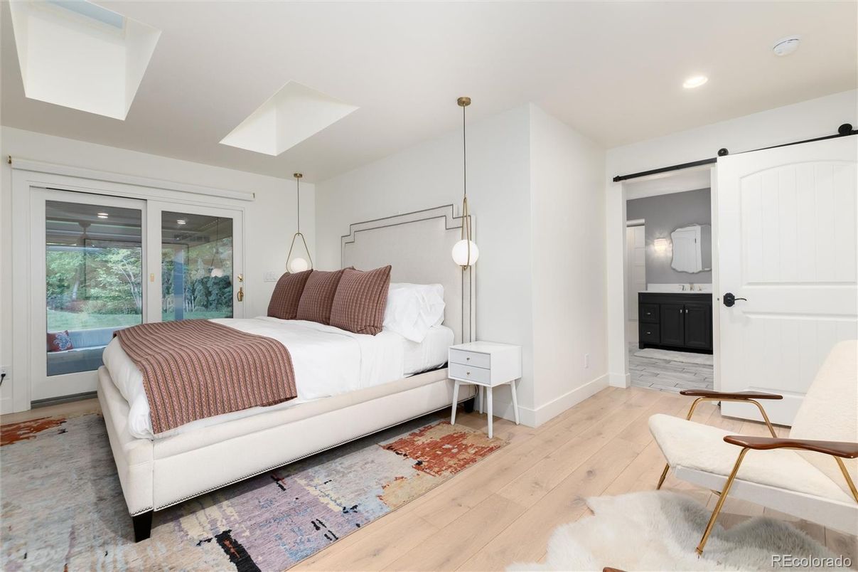 Bedroom, Interior, Pendant Lights, Recessed Lighting, Wood Texture Flooring