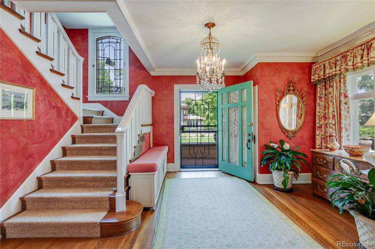 Chandelier, Interior, Wood Texture Flooring
