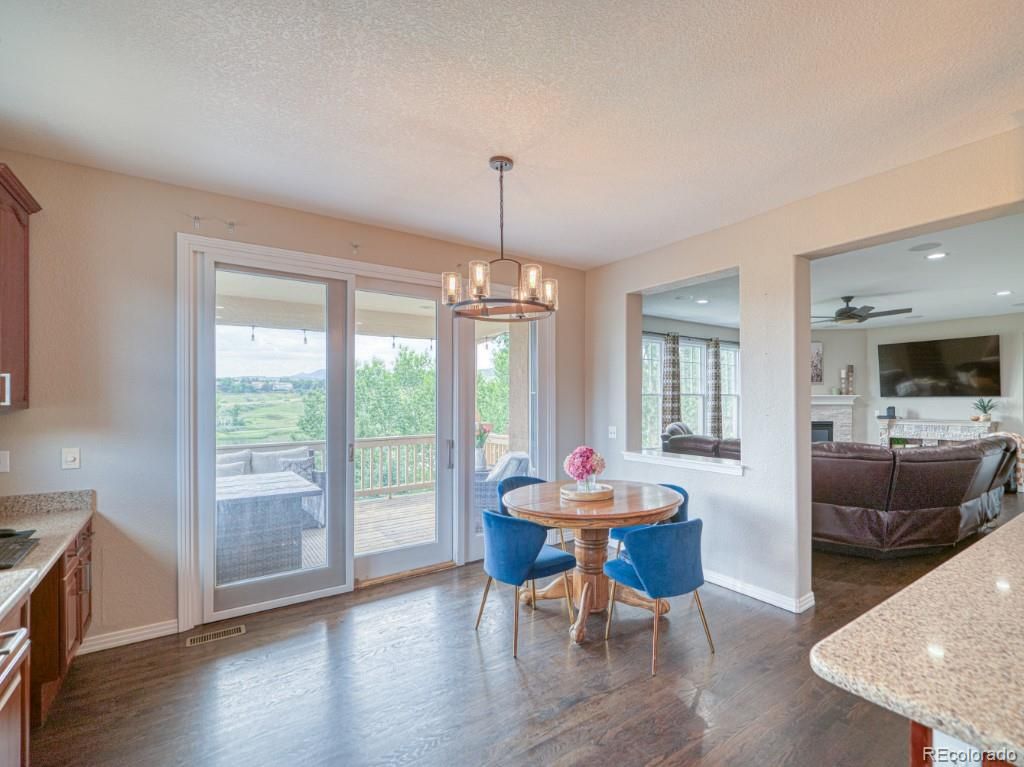 Dining room, Interior, Living room, Pendant Lights, Recessed Lighting, Wood Texture Flooring