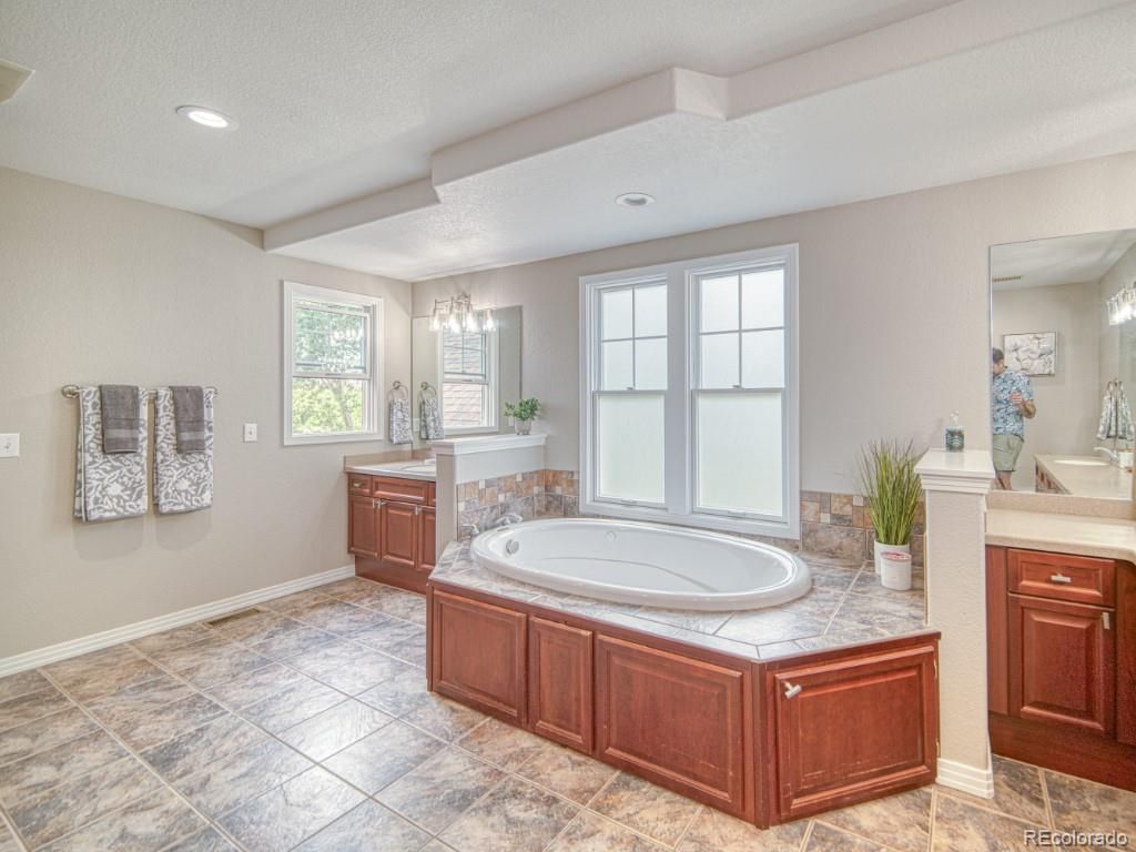 Bathroom, Interior, Recessed Lighting, Tile Countertops