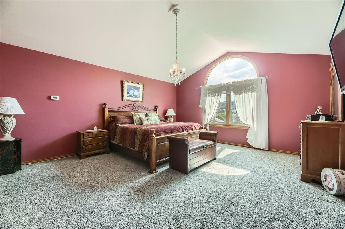 Bedroom, Chandelier, Interior, Pendant Lights