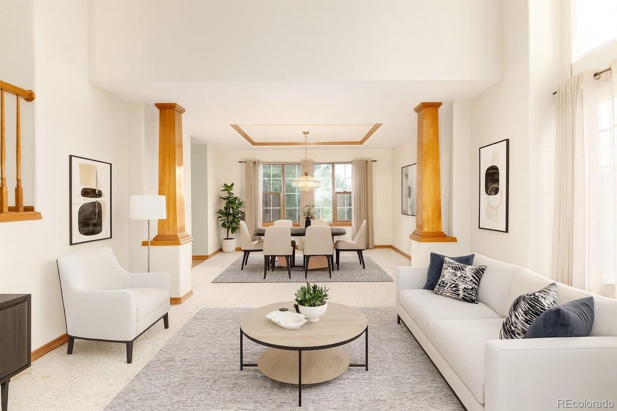 Chandelier, Dining room, Interior, Living room