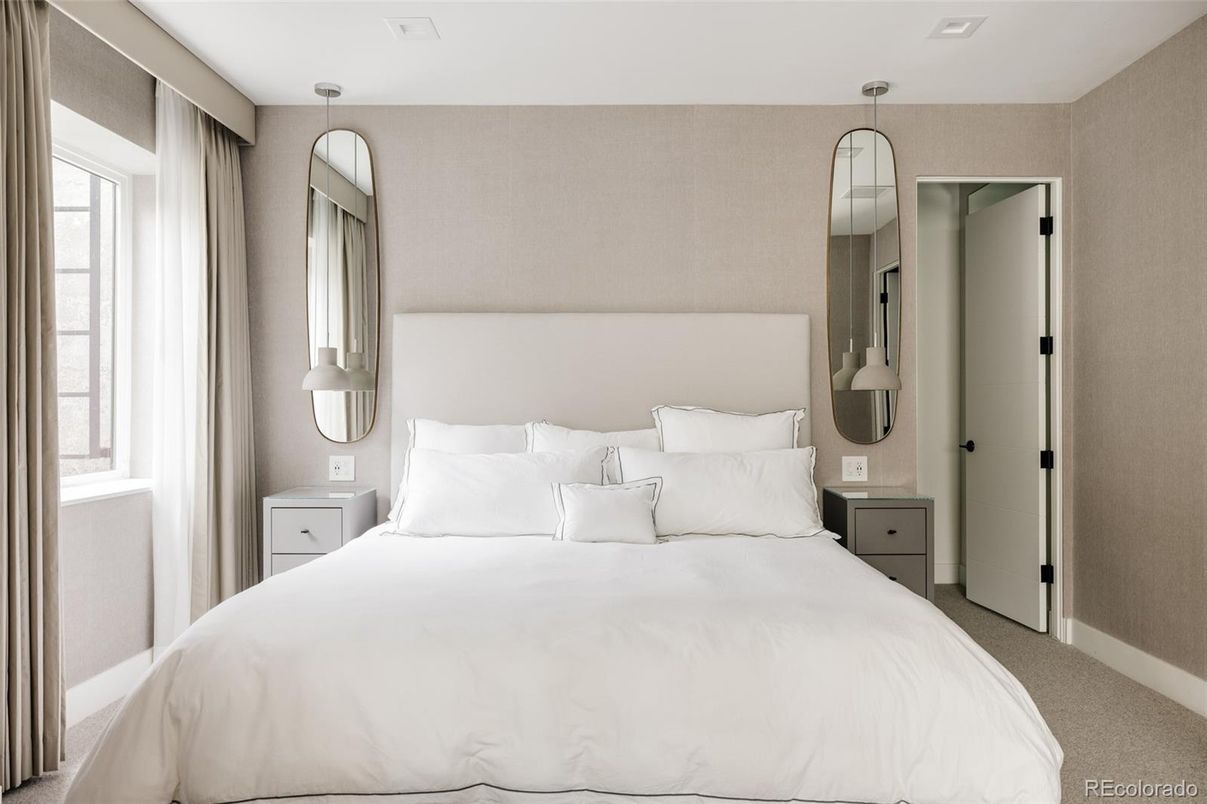 Bedroom, Interior, Pendant Lights