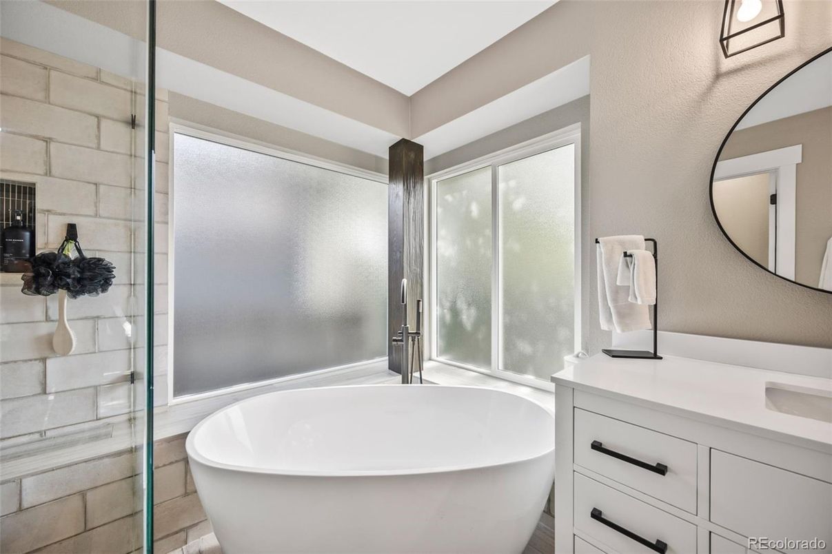 Bathroom, Free Standing Baths, Glass Shower, Interior