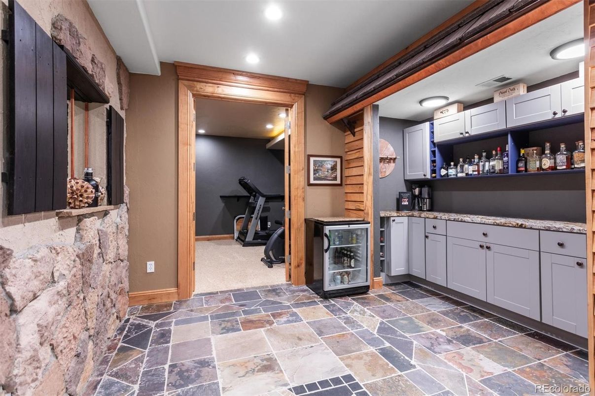 Fitness Equipment, Interior, Recessed Lighting