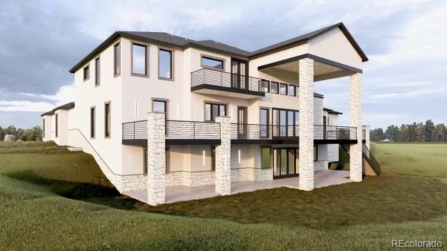 Backyard, Exterior, Facade, Modern