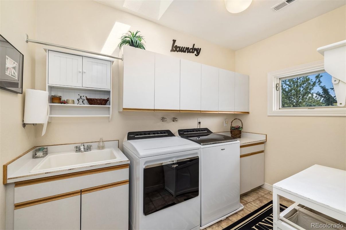 Interior, Washer