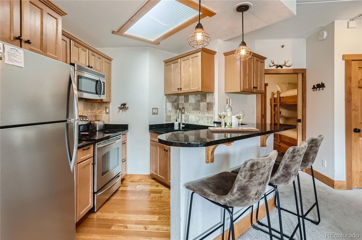 Interior, Kitchen, Pendant Lights, Wood Texture Flooring