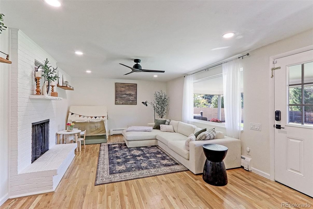 Fireplace, Interior, Living room, Recessed Lighting, Wood Texture Flooring