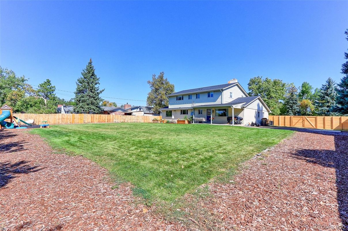Backyard, Exterior, Playground