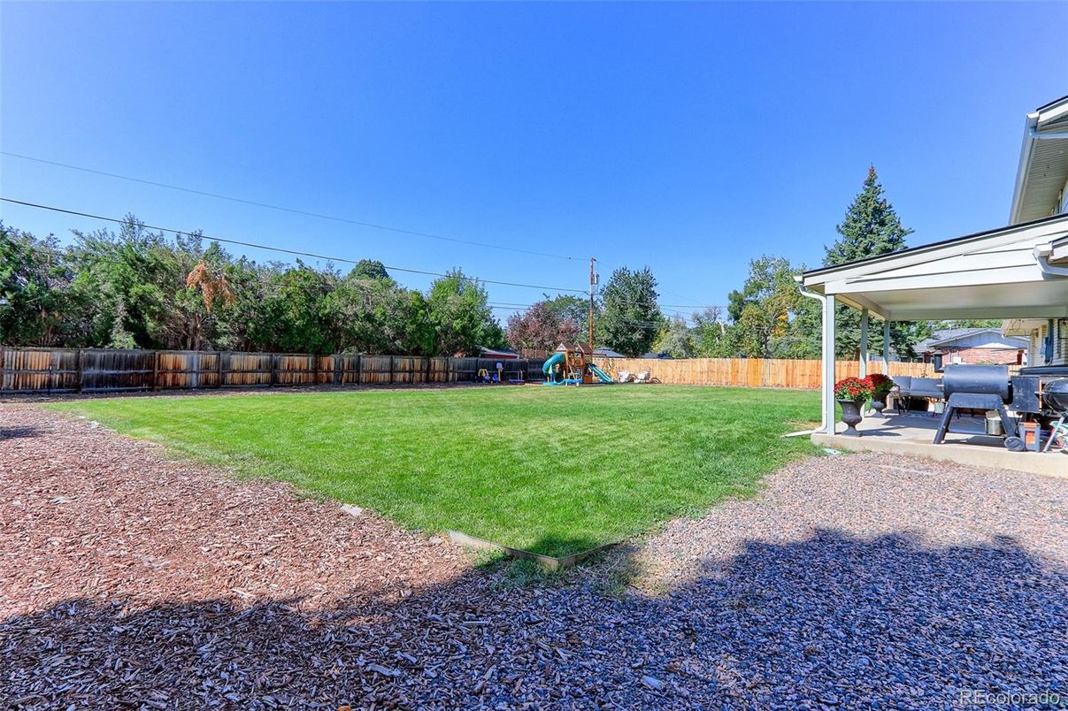 Backyard, Exterior, Playground