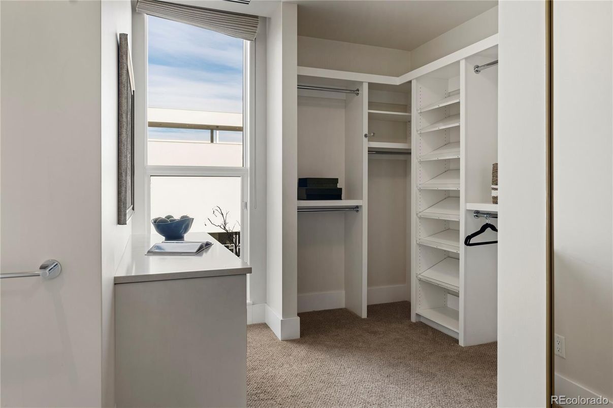 Home Office, Interior, Walk-in Closets
