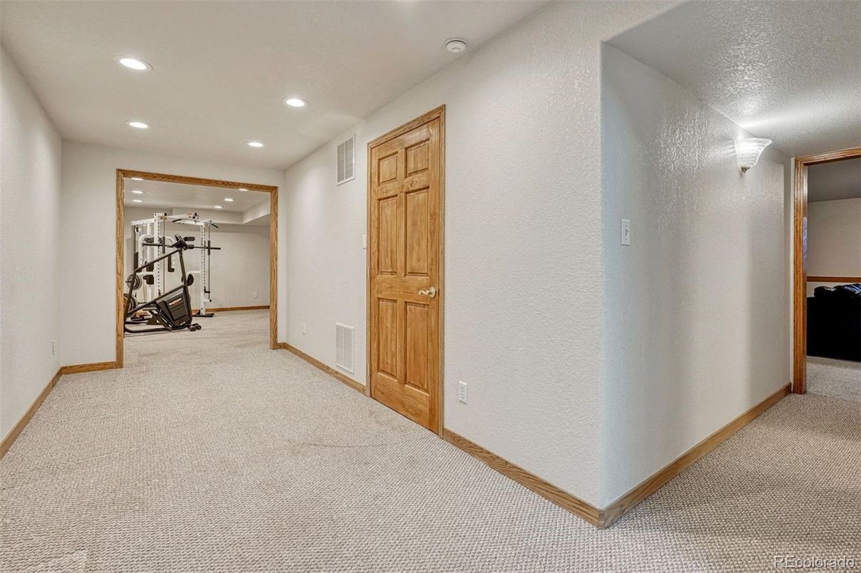 Fitness Equipment, Interior, Recessed Lighting