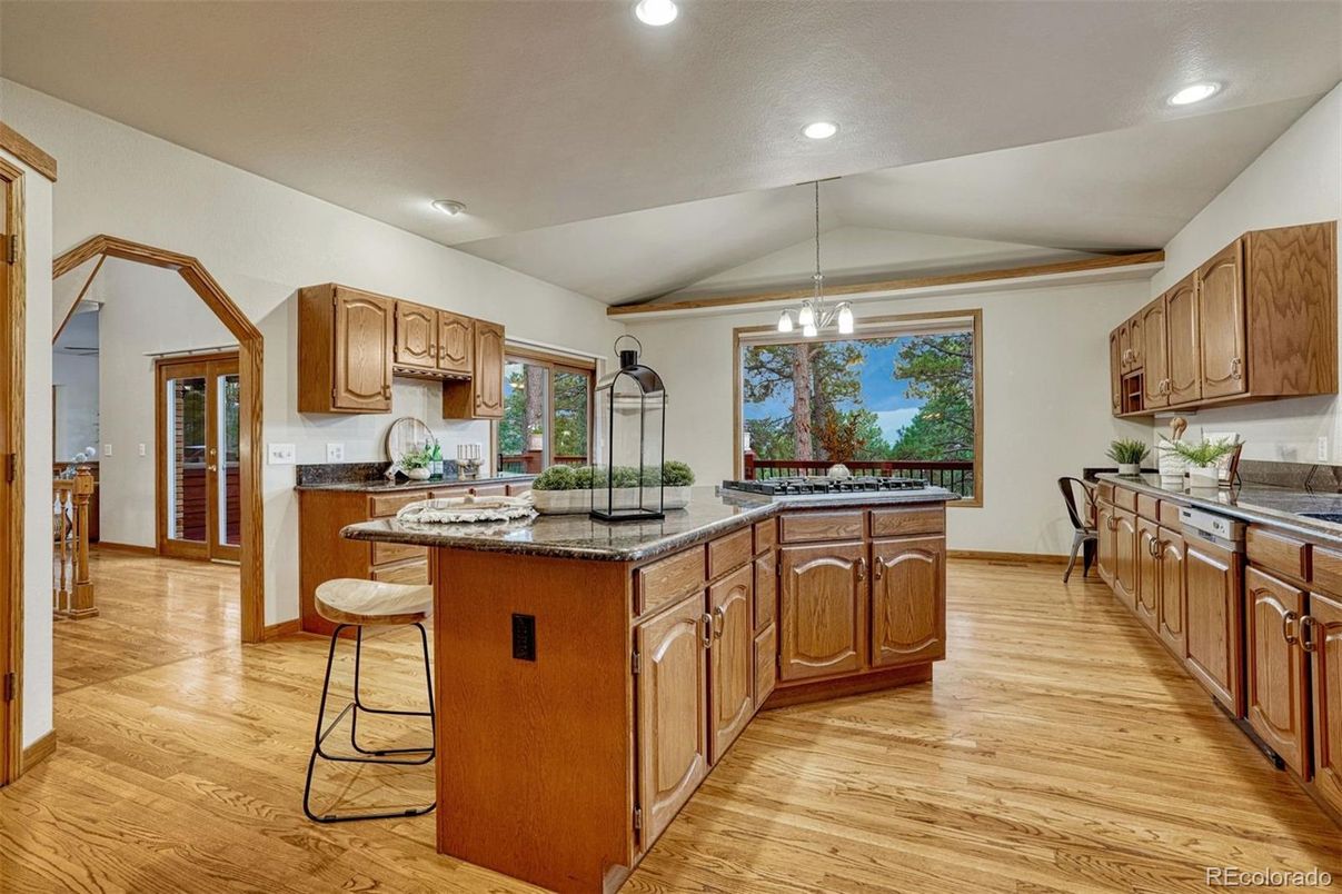 Interior, Kitchen, Pendant Lights, Recessed Lighting, Wood Texture Flooring