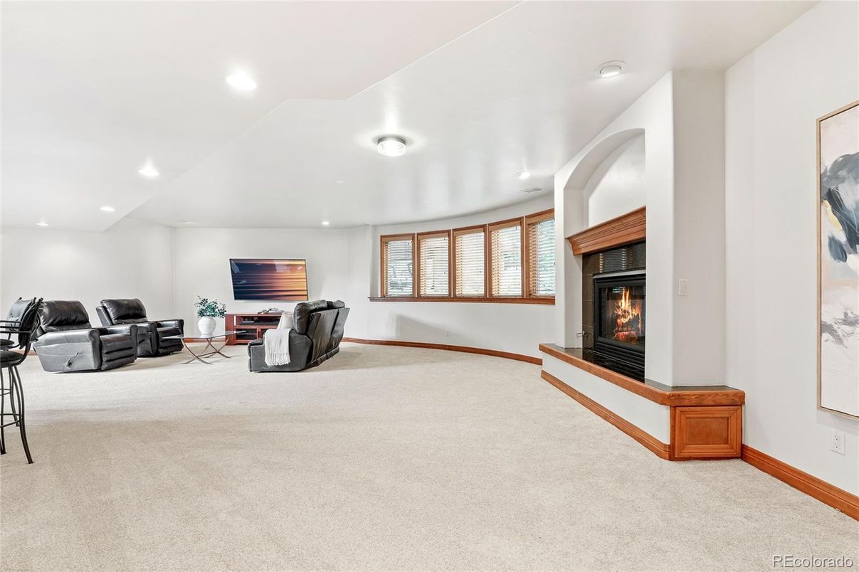 Fireplace, Interior, Living room, Recessed Lighting