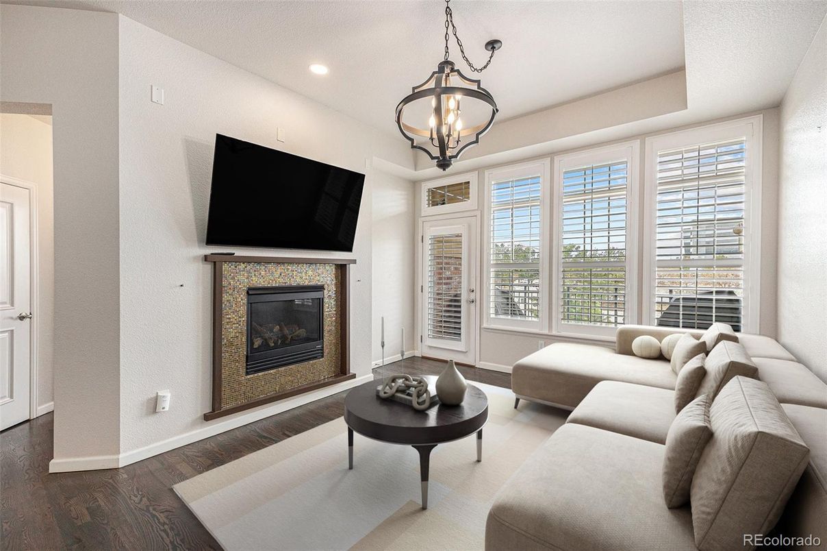 Chandelier, Fireplace, Interior, Living room, Pendant Lights, Recessed Lighting, Wood Texture Flooring