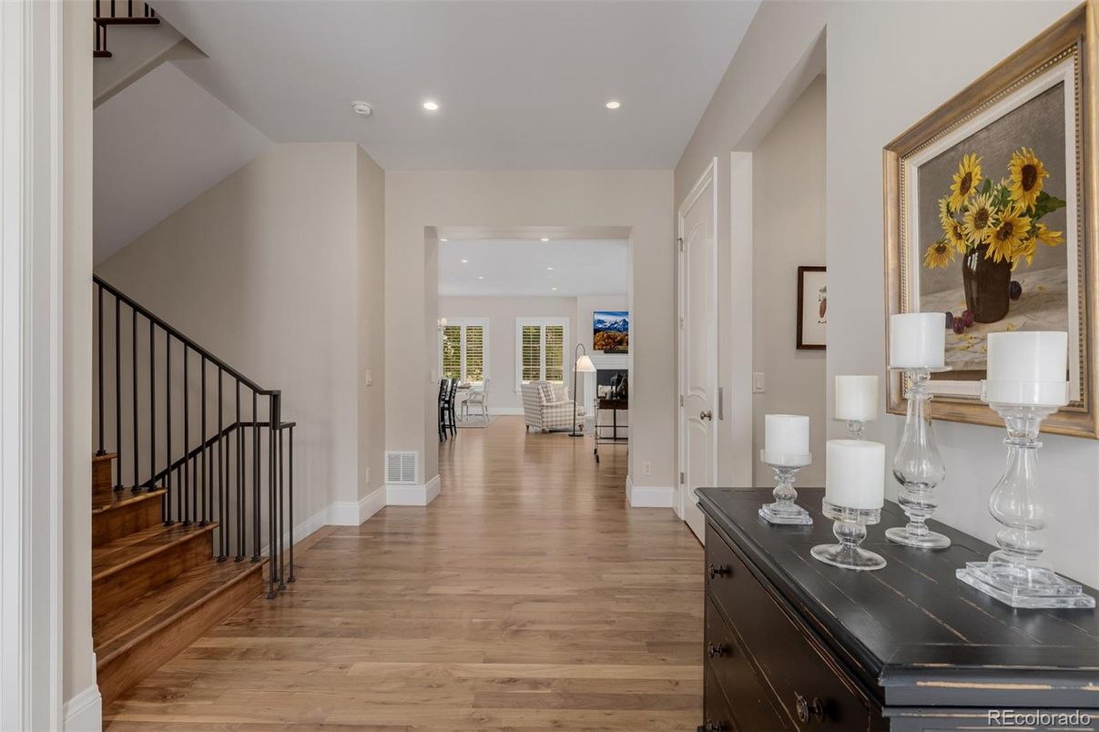 Interior, Recessed Lighting, Wood Texture Flooring