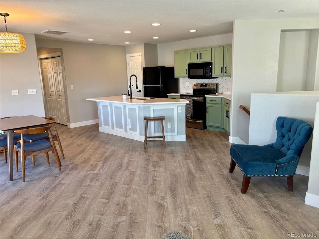 Dining room, Interior, Kitchen, Recessed Lighting, Wood Texture Flooring