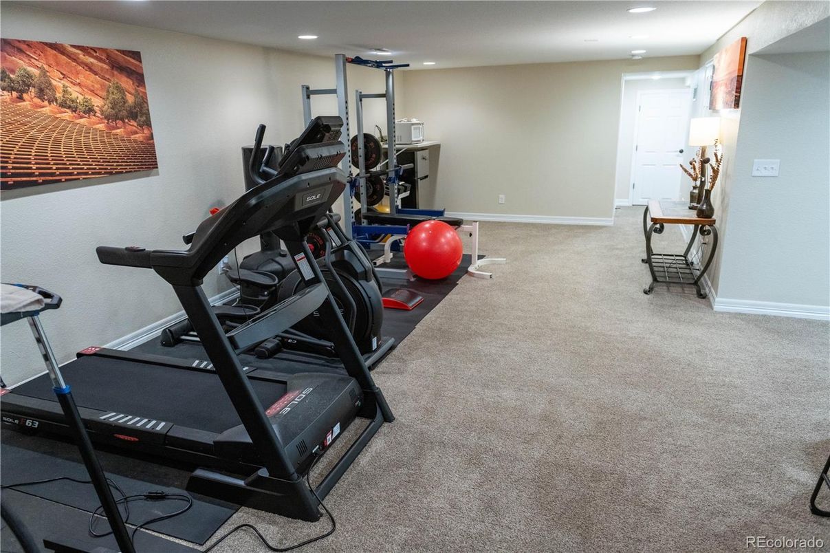 Fitness Equipment, Interior, Recessed Lighting