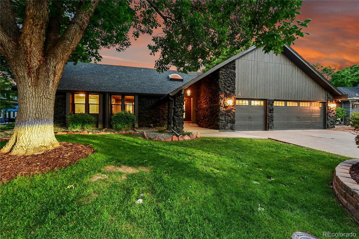 Attached, Exterior, Facade, Brick Facade, Ranch