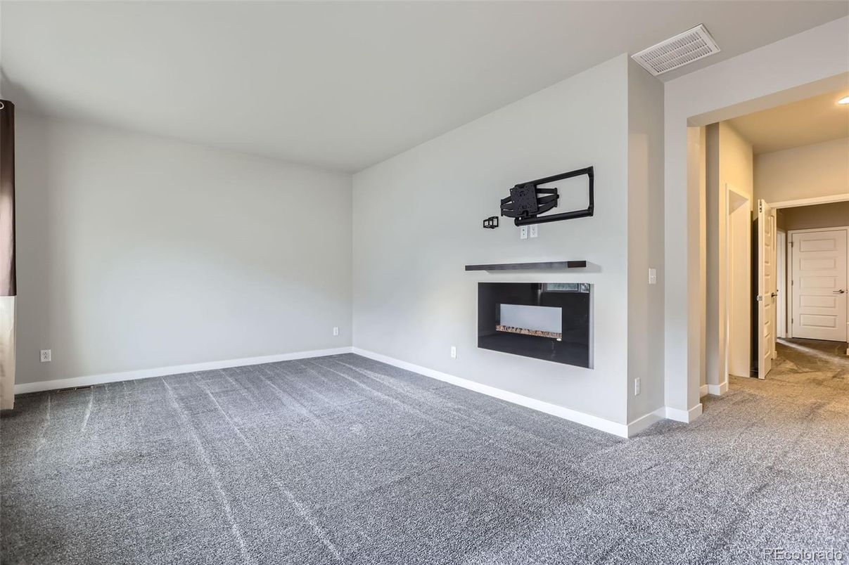 Empty room, Fireplace, Interior, Recessed Lighting