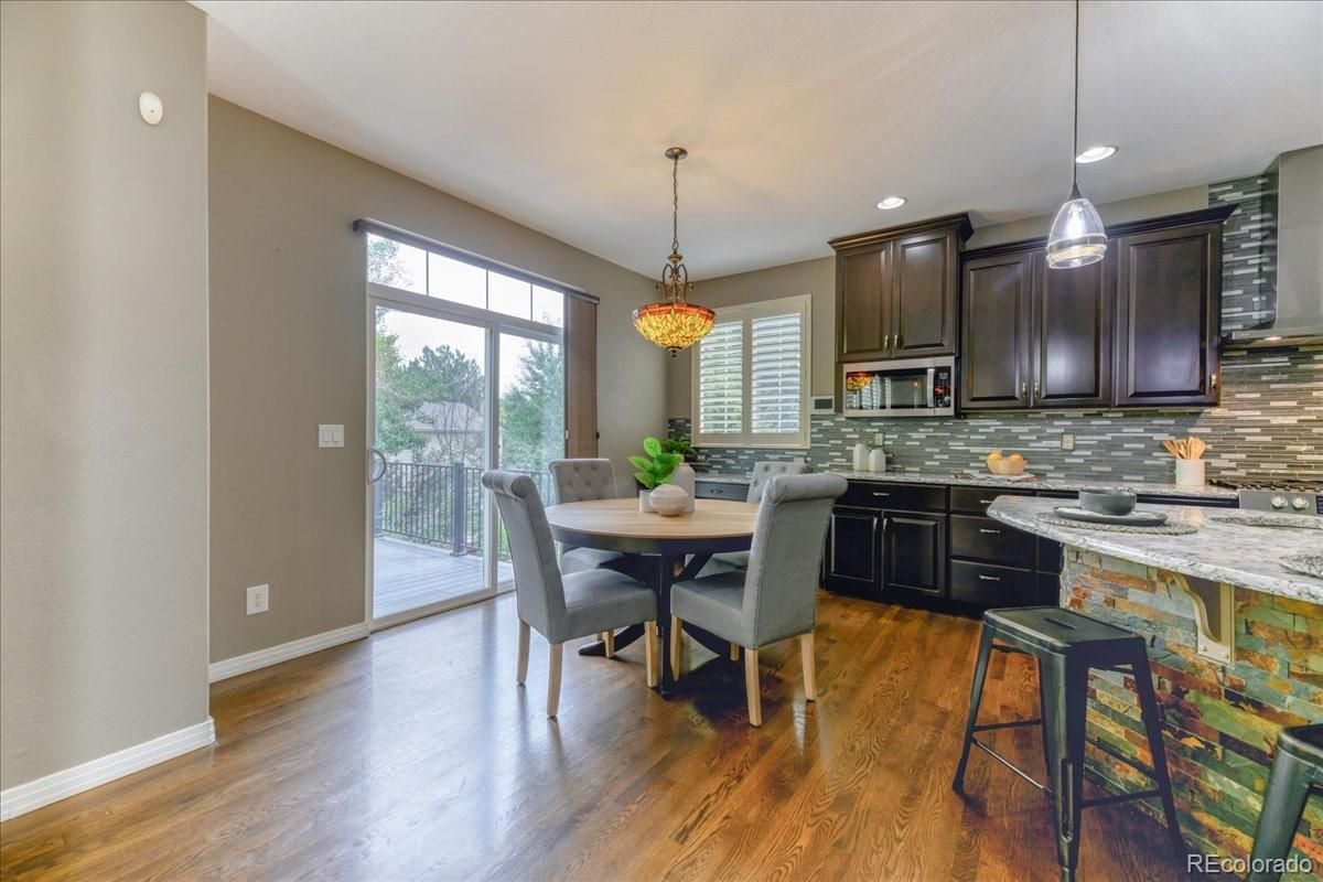Dining room, Interior, Kitchen, Pendant Lights, Recessed Lighting, Wood Texture Flooring