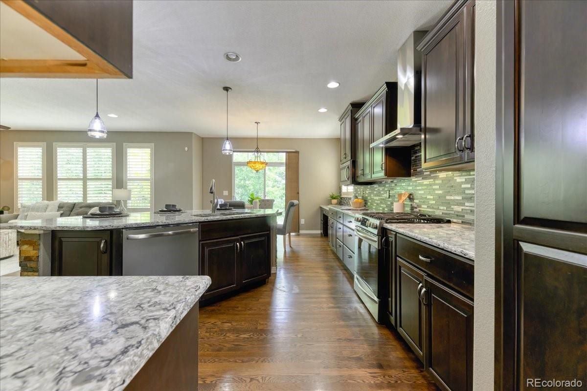 Dining room, Interior, Kitchen, Pendant Lights, Recessed Lighting, Wood Texture Flooring