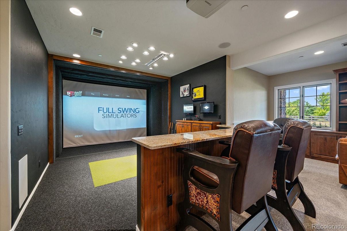 Interior, Projection Screen, Recessed Lighting, Theatre Room