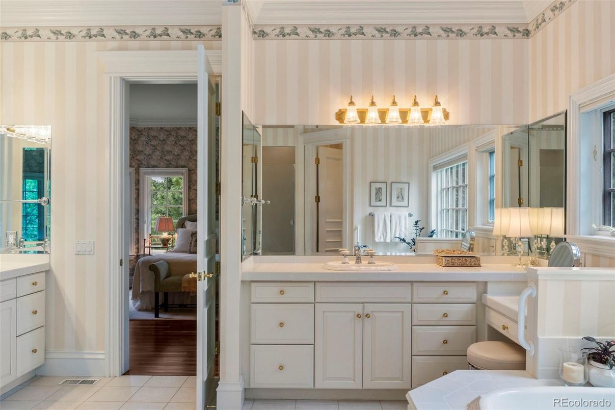 Bathroom, Interior, Wood Texture Flooring