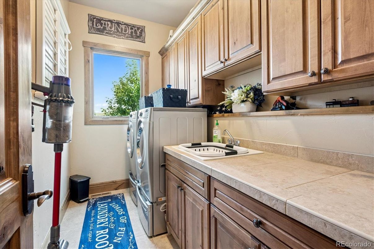 Interior, Washer