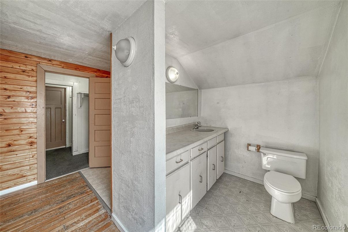 Bathroom, Interior, Wood Texture Flooring, Wooden Walls
