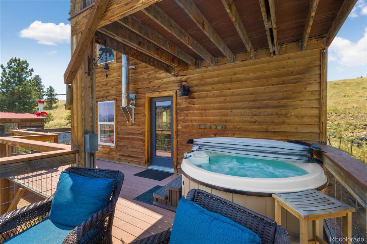 Exterior, Hot Tub, Wooden Walls