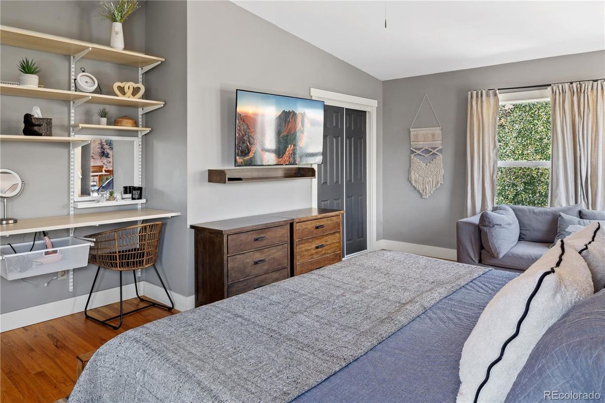 Bedroom, Home Office, Interior, Wood Texture Flooring