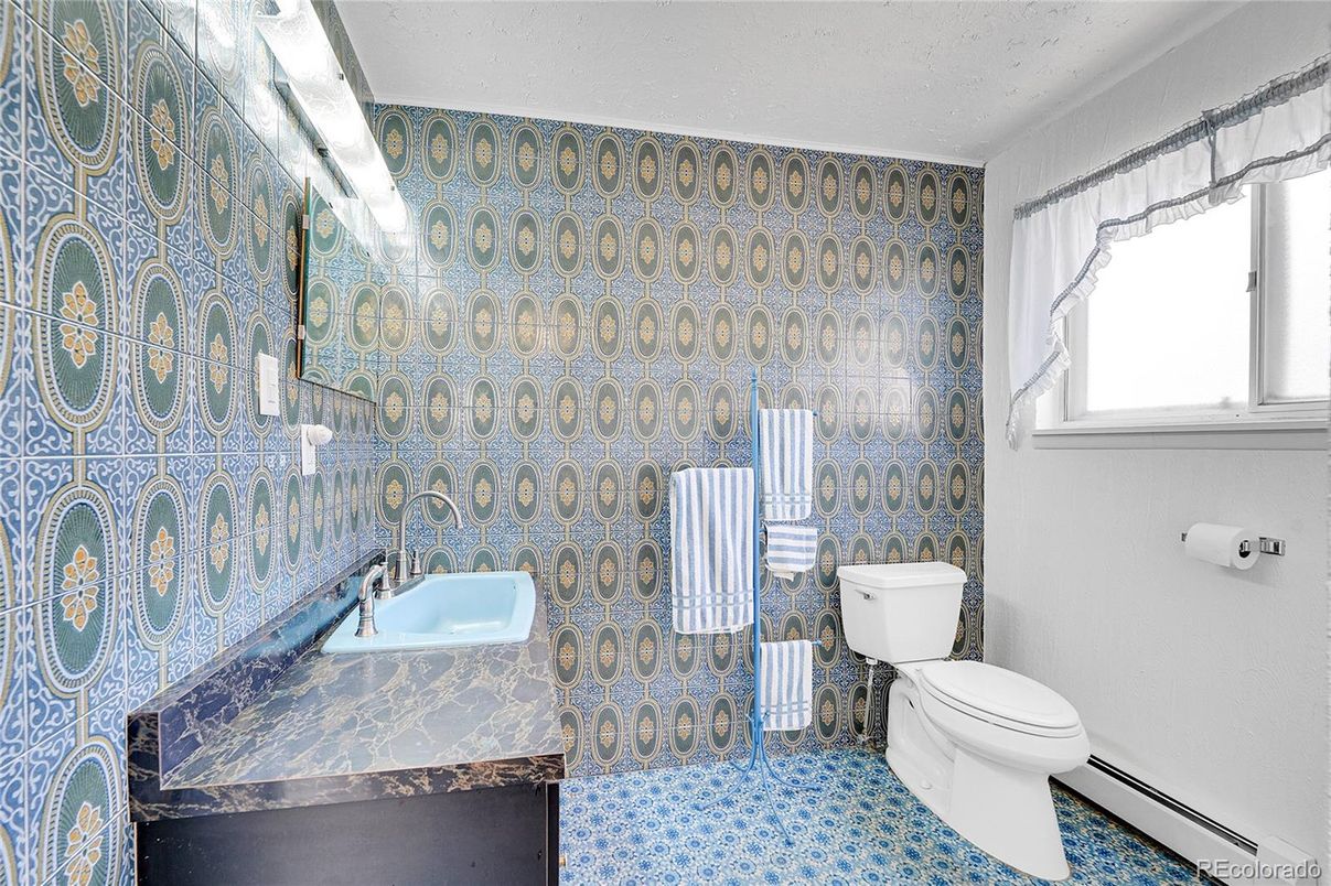 Bathroom, Interior