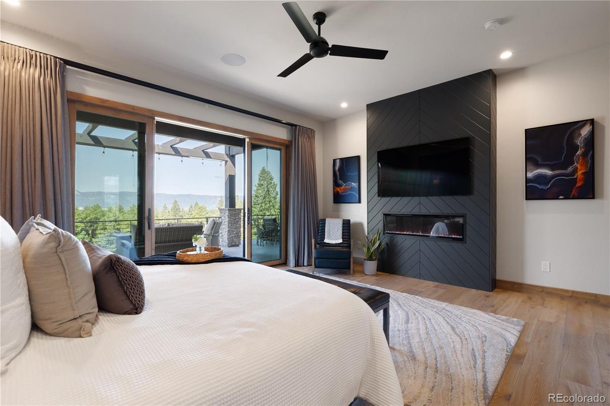 Bedroom, Fireplace, Interior, Recessed Lighting, Wood Texture Flooring