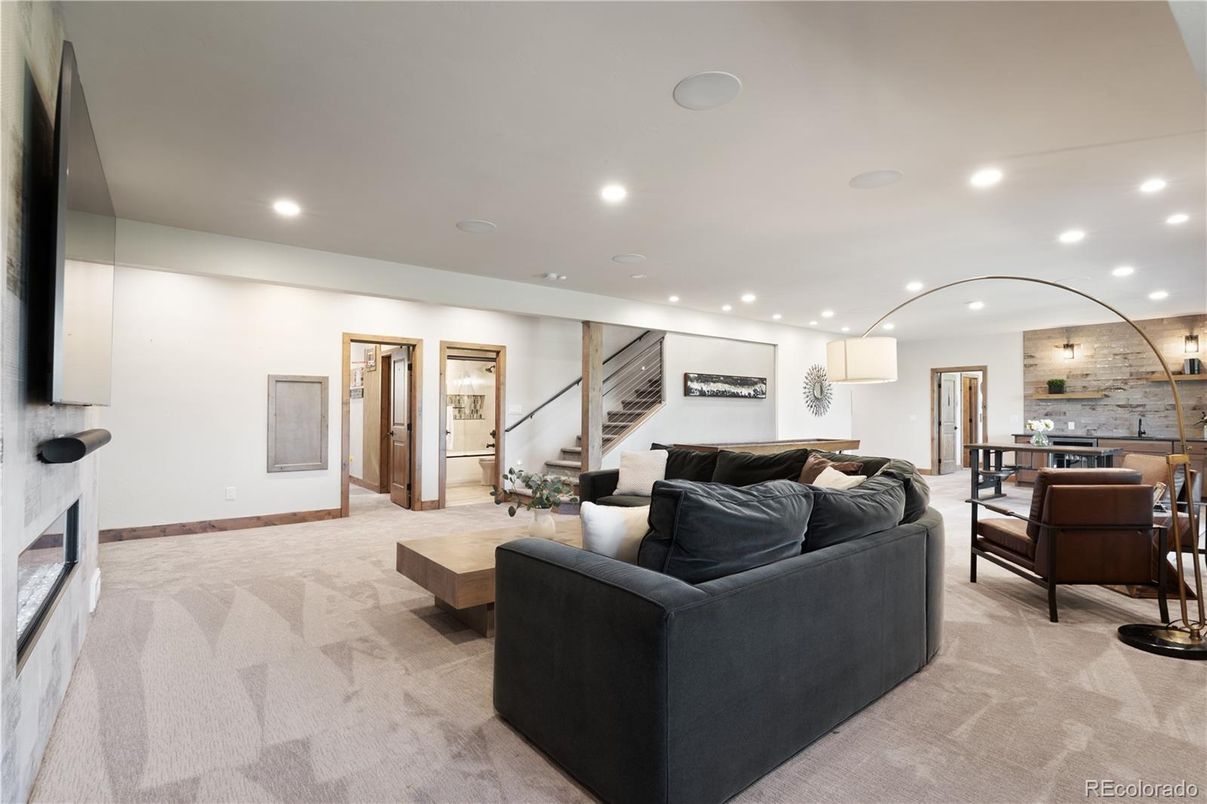 Dining room, Fireplace, Interior, Living room, Pendant Lights, Recessed Lighting