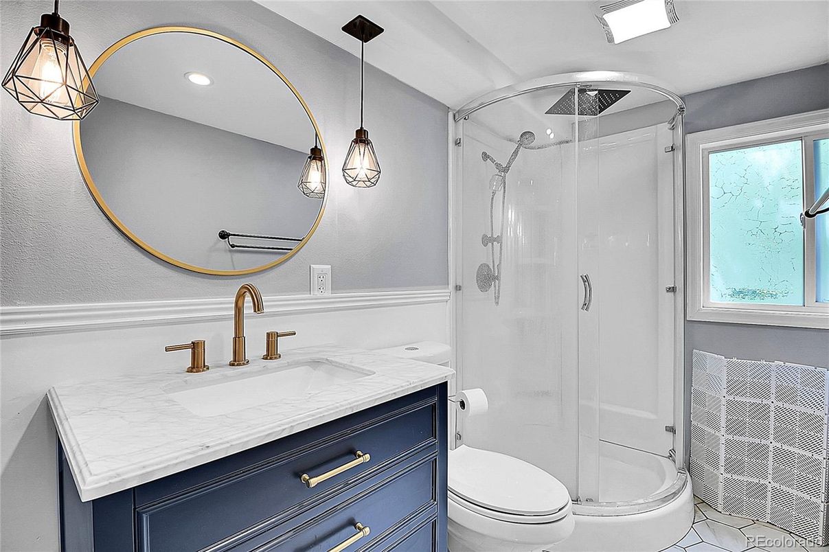 Bathroom, Glass Shower, Interior, Pendant Lights, Recessed Lighting