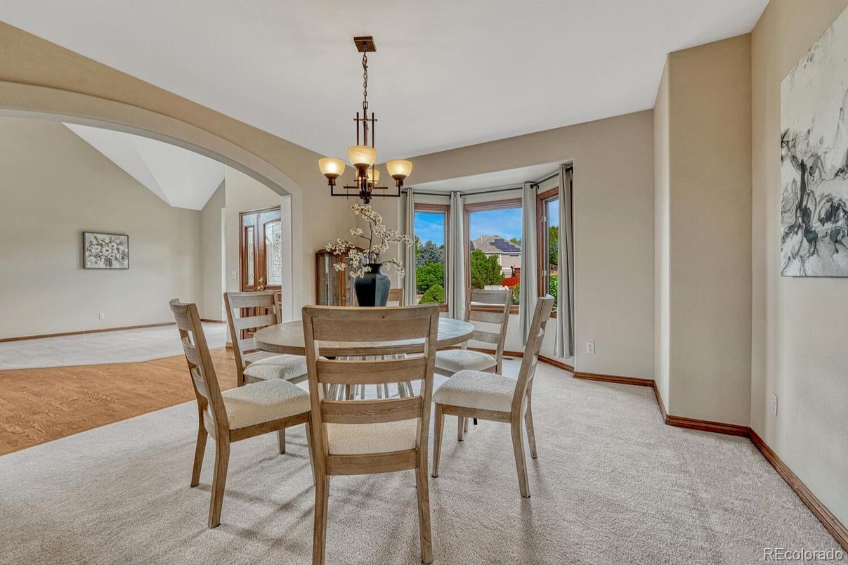 Chandelier, Dining room, Interior