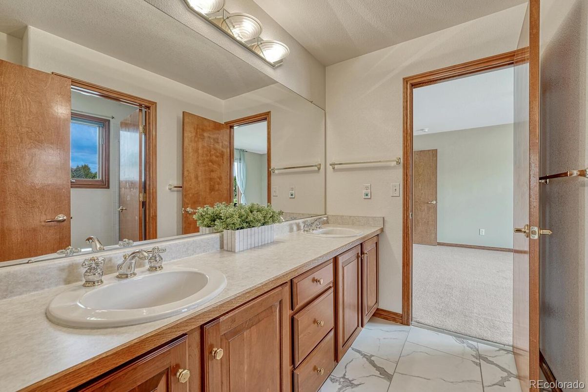 Bathroom, Dual Sink Vanities, Interior, Marble