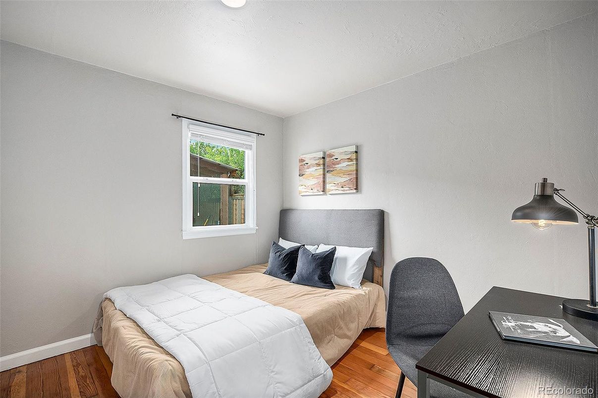 Bedroom, Home Office, Interior, Wood Texture Flooring