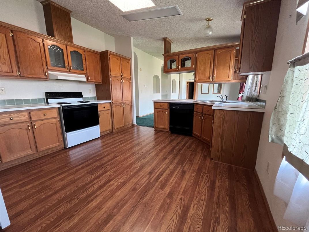 Interior, Kitchen, Wood Texture Flooring
