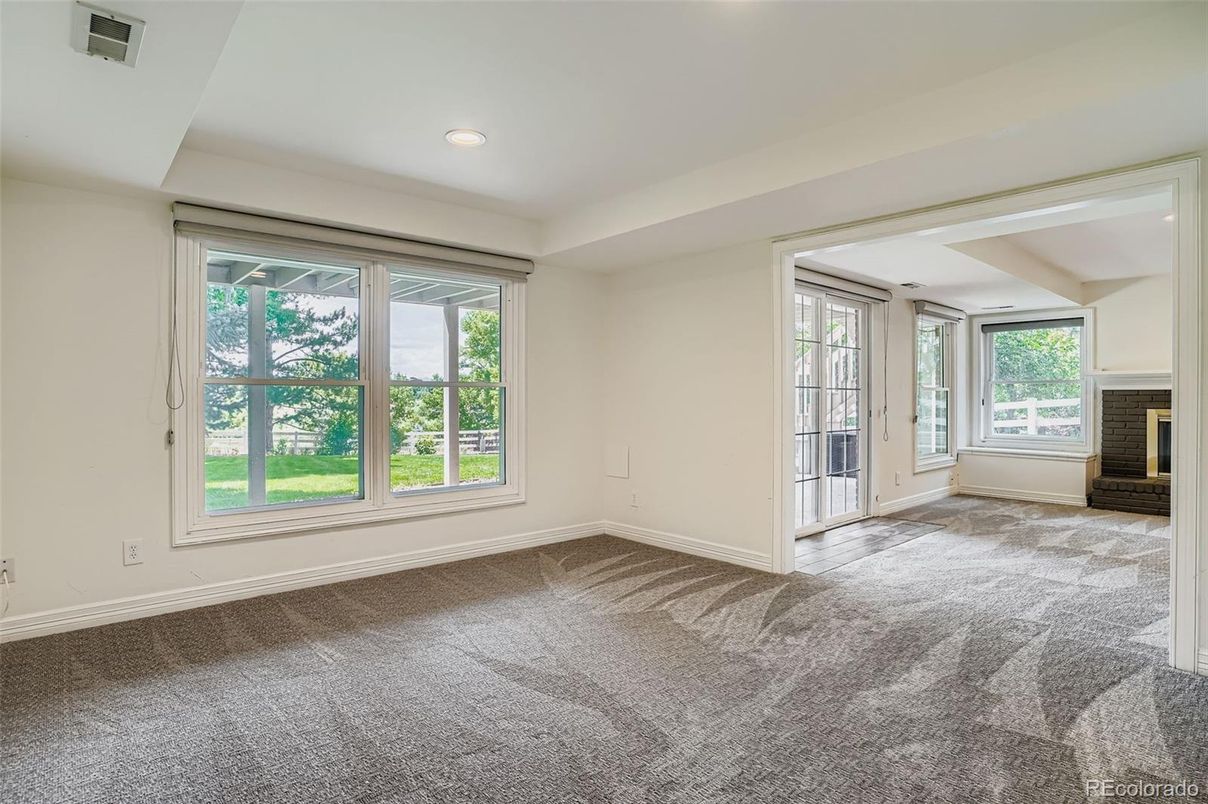 Empty room, Fireplace, Interior, Recessed Lighting