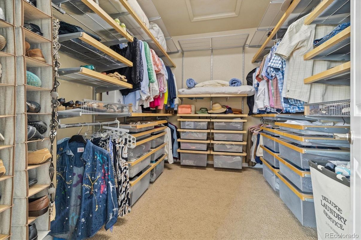 Interior, Walk-in Closets