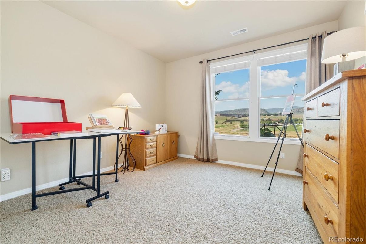 Home Office, Interior