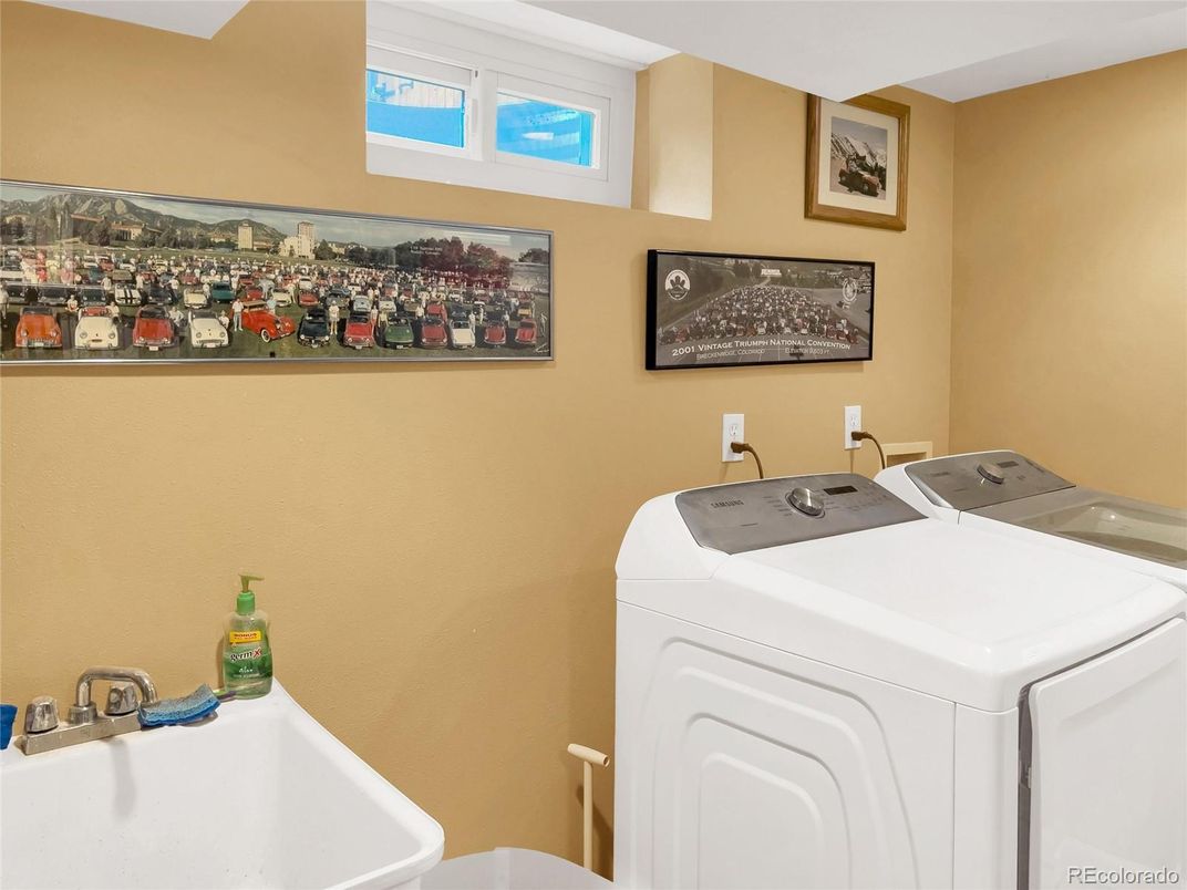 Interior, Washer