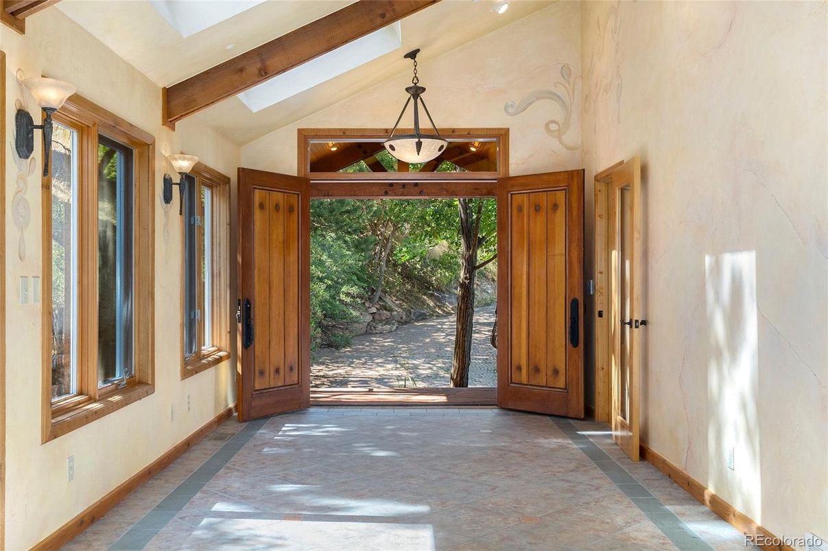 Interior, Pendant Lights, Wooden Beams