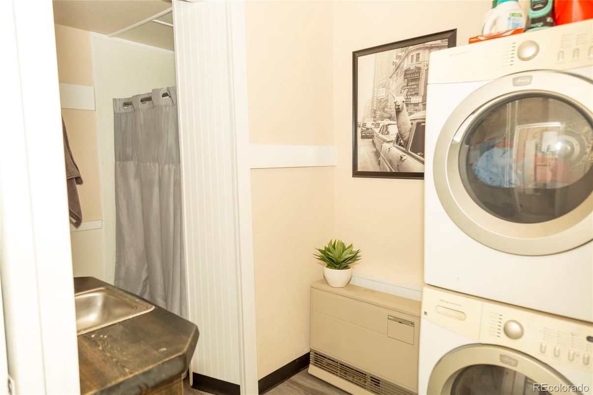Interior, Utility Closets, Washer